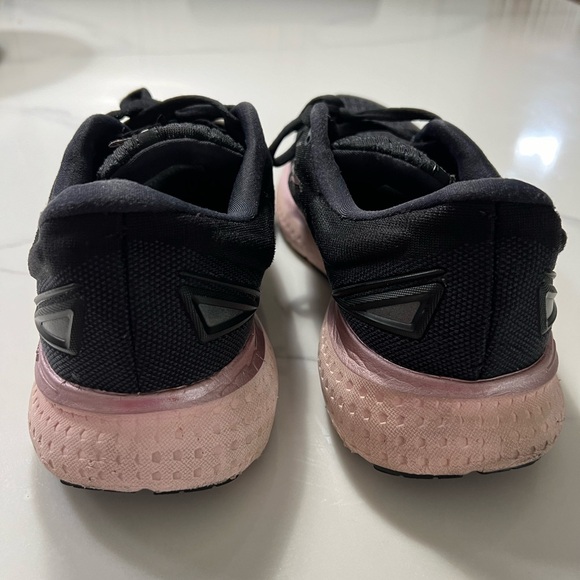 Women’s Brooks glycerin 19 running sneakers in GUC. - Picture 9 of 9